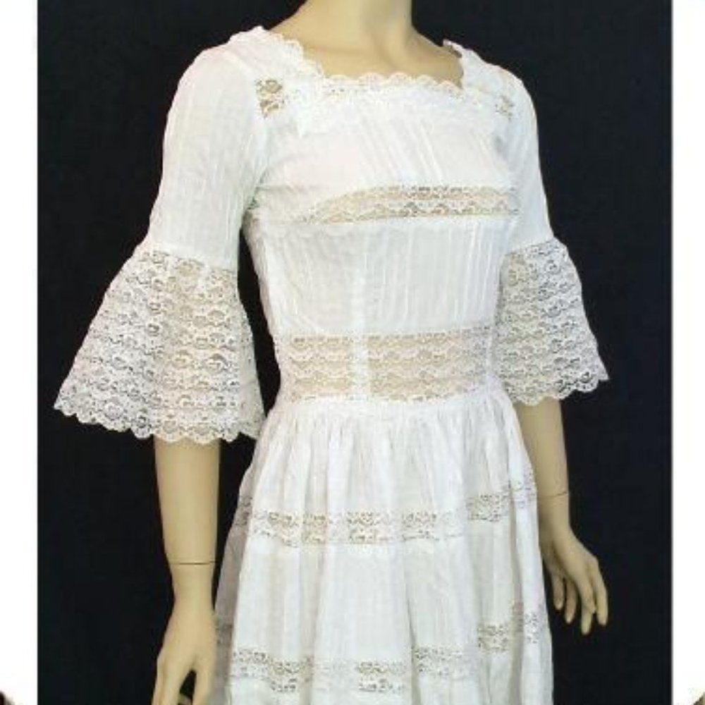 COPY - Vintage Mexican Bohemian Lace Wedding Dress